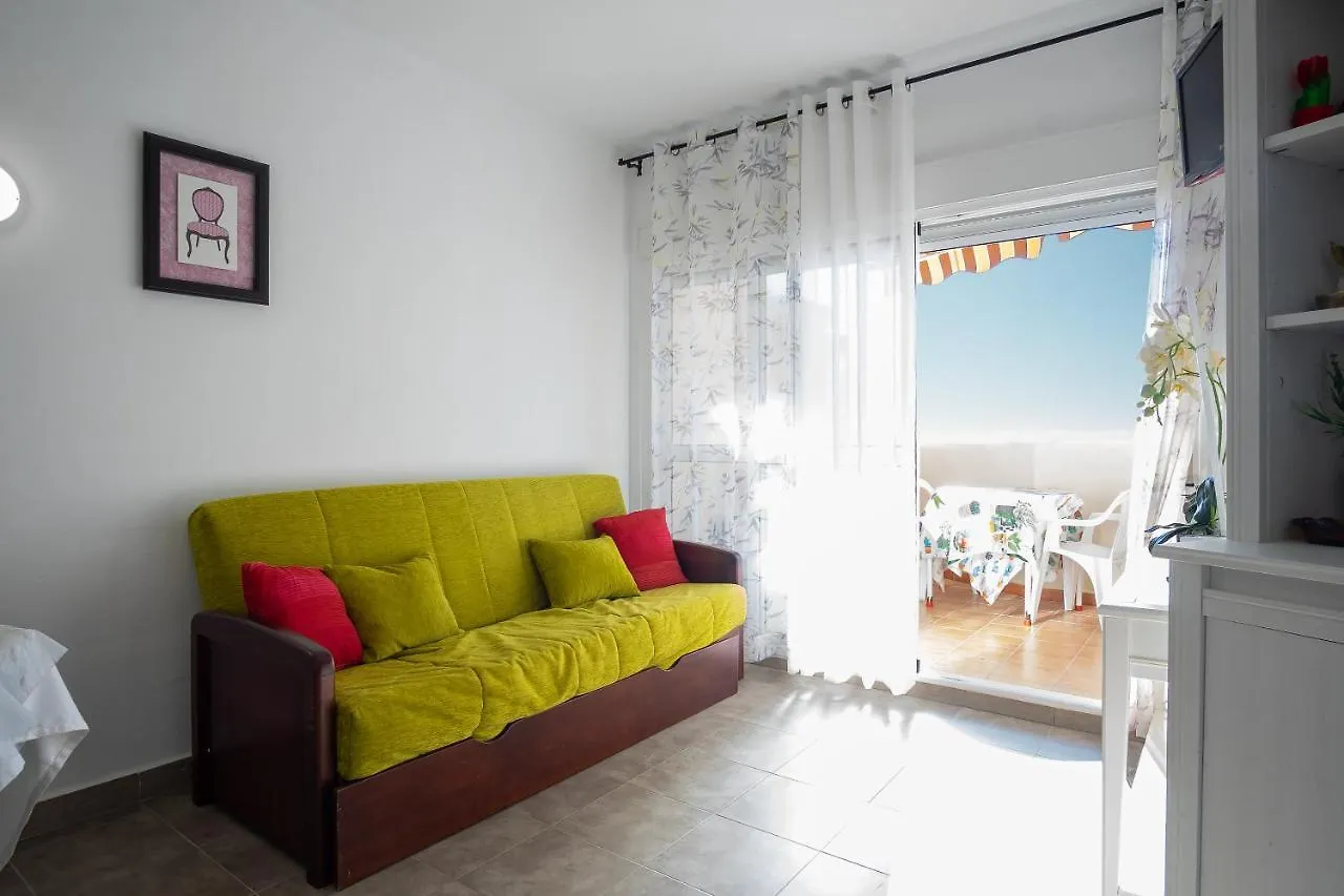 Apartamento Con Terraza Y Piscina - Todoholiday Benalmadena