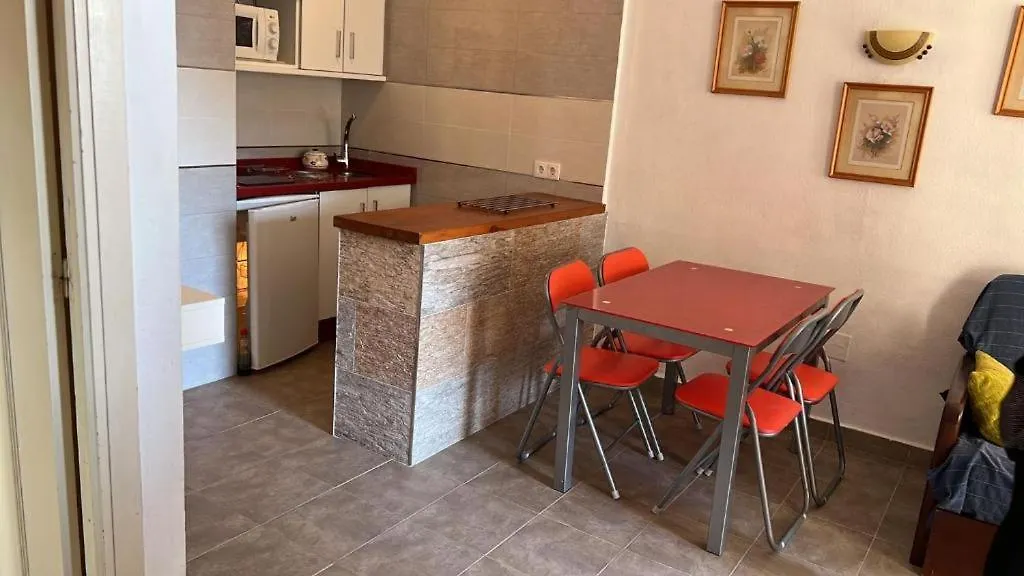 Apartamento Con Terraza Y Piscina - Todoholiday Benalmadena 0*,  Spain